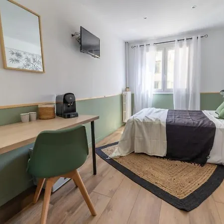 Apartment Riviera 3 Aeroport Wifi Climatisation *
