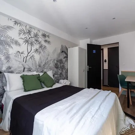 Apartment Riviera 3 Aeroport Wifi Climatisation *